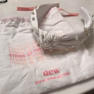 Rock My Pearl’d Dew Edit Headband